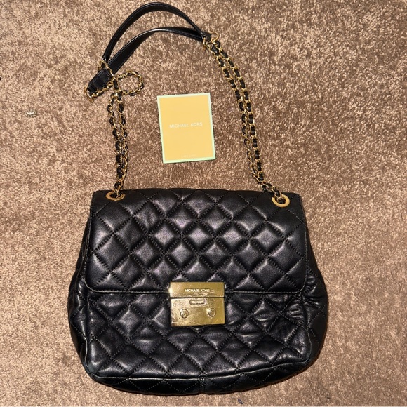 Michael Kors Black Quilted Shoulder Bag - Picture 3 of 9